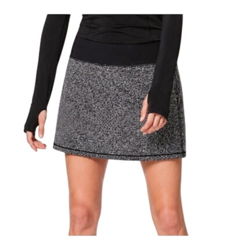 Lululemon Women 8 Pace Rival Tall Skirt No Panels Luminesce Splatter White Black